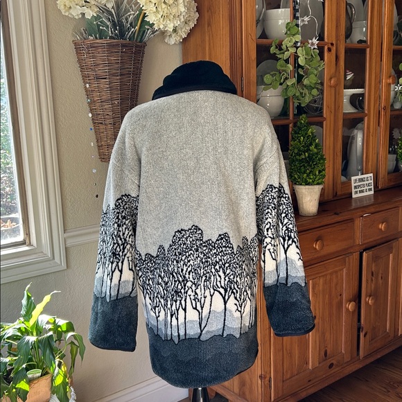 Vintage Nordic Lights Reversible Oversized Faux Fur Coat Size Medium flaw - Picture 3 of 16